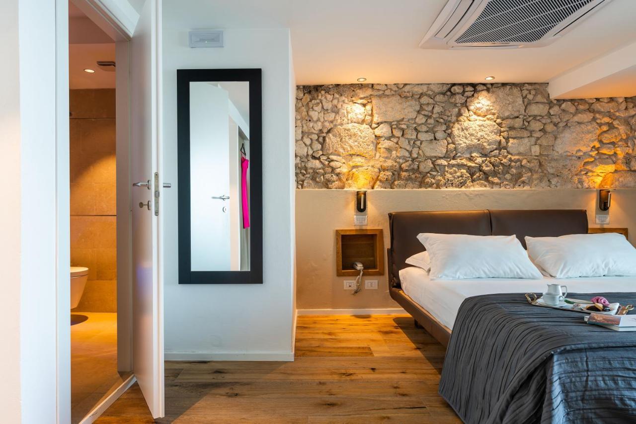 Re Dionisio Luxury Pensión 4*